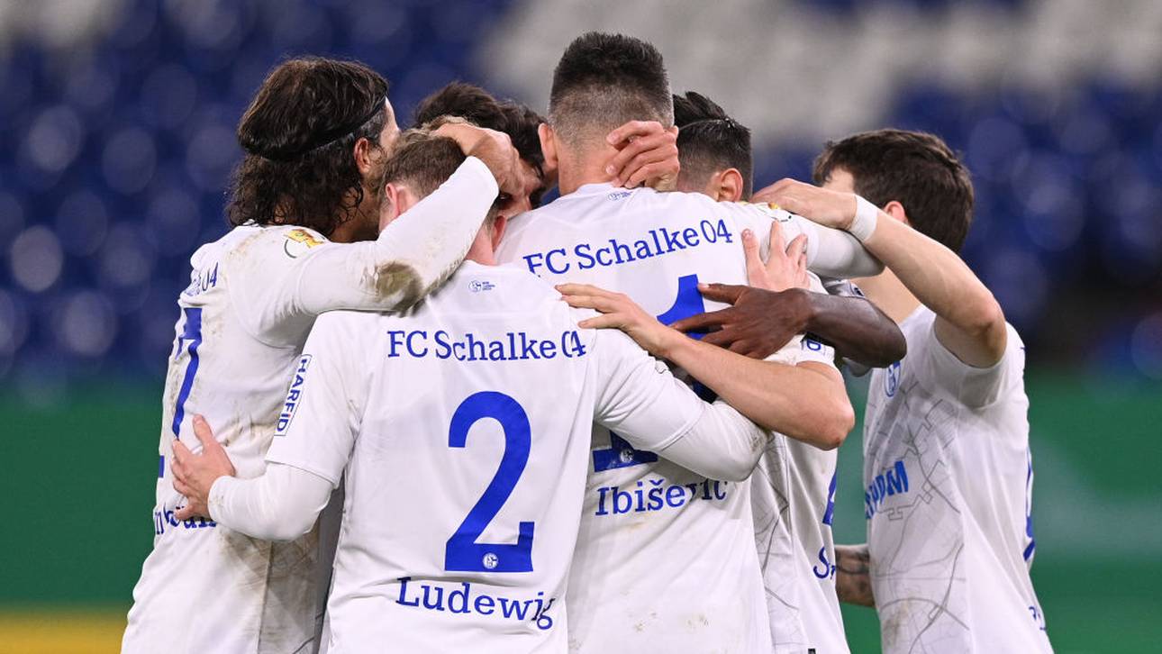 Schalke wackelt sich weiter