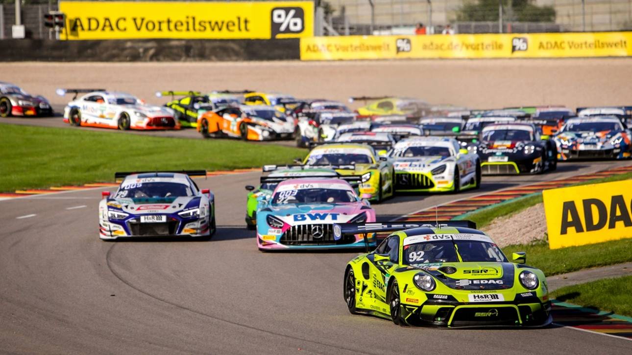 Porsche-Duo meldet sich mit Sieg zurück