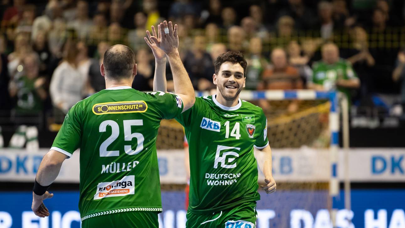 Füchse und Magdeburg gewinnen