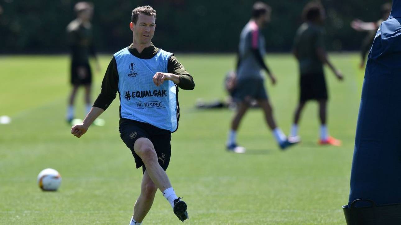 Augsburg mit Lichtsteiner und Jedvaj