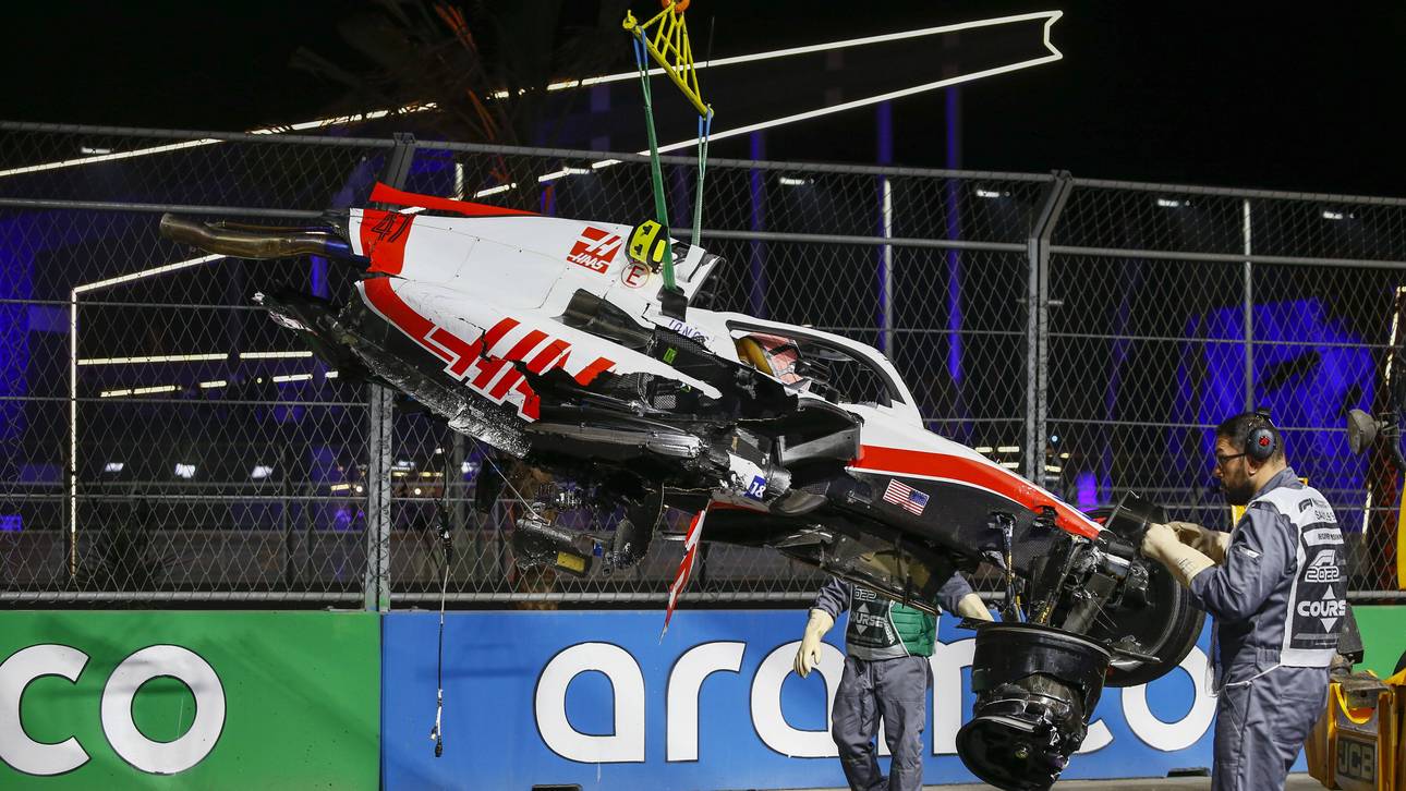 Schumacher-Crash für Haas teuer
