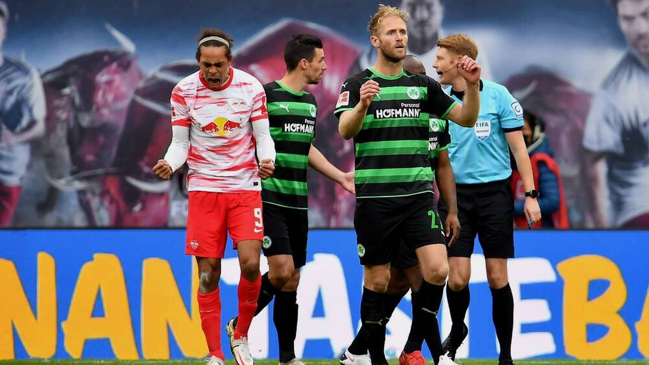 Nach Pfiffen: Leipzig müht sich zum Sieg