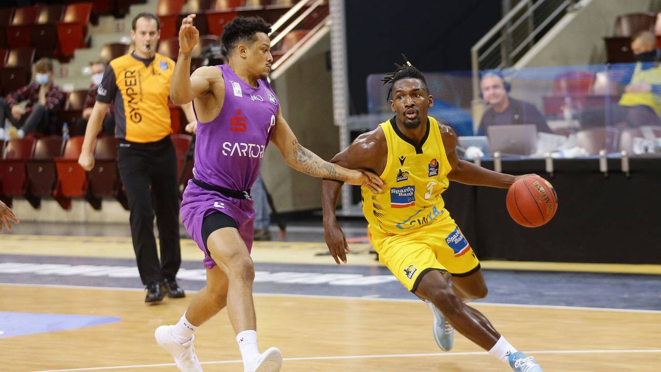 Ludwigsburg eröffnet Saison mit Sieg