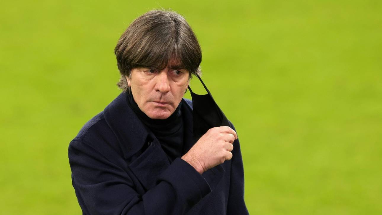 Löw kritisiert Reise-Wirrwarr