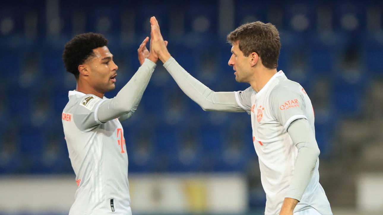 Bayern ziehen sich in Realschule um