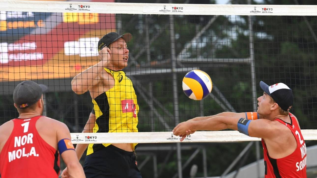 Beachvolleyballern winkt 2. Ticket