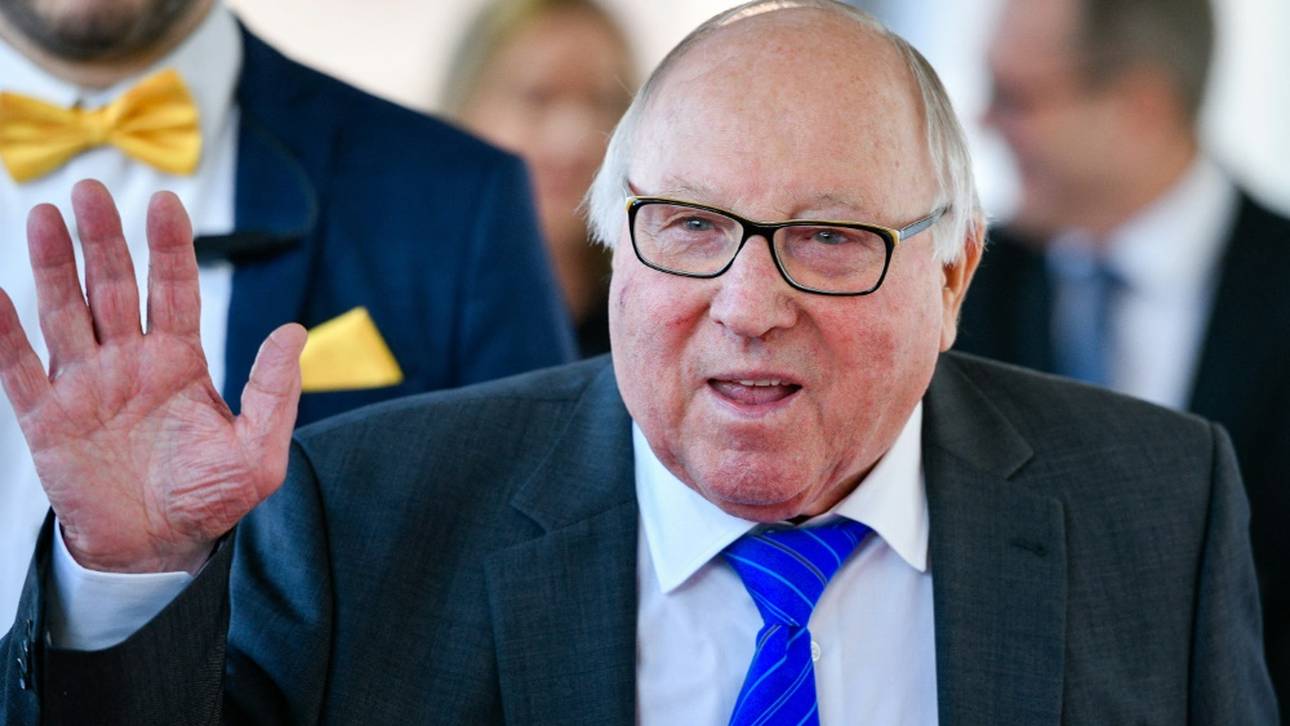 Für Seeler: DFL empfiehlt Schweigeminute