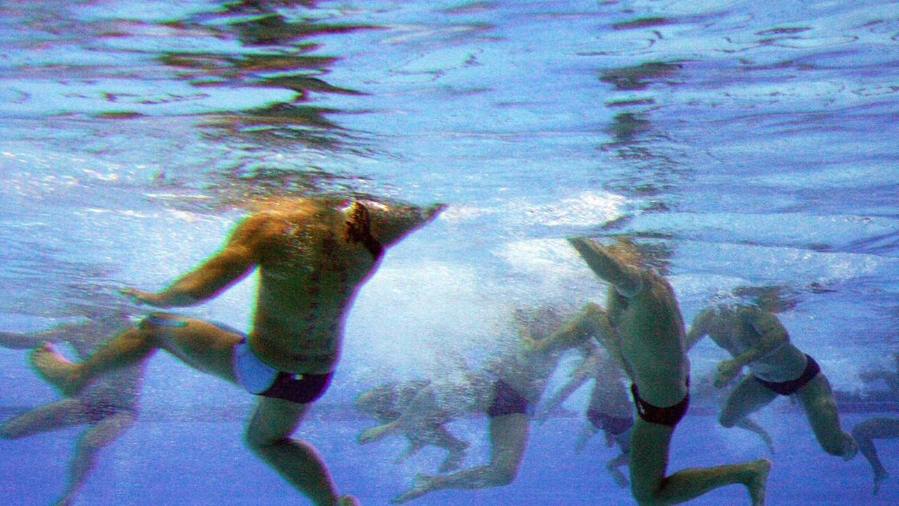 Erster WM-Sieg: Wasserballer spielen um Platz 13