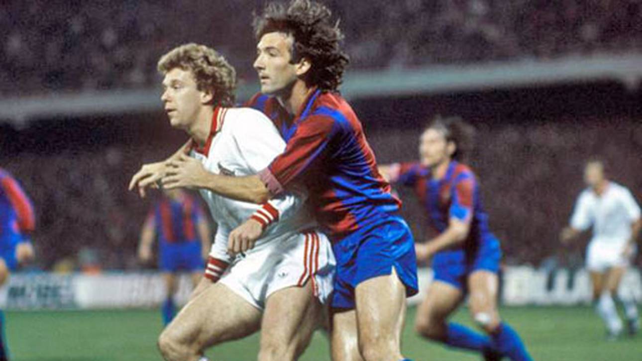 Nach einer 0:1-Heimpleite im Hinspiel der 2. UEFA-Cup-Runde 1980/1981 stürmt der FC mit Kultstürmer Tony Woodcock (l.) mit 4:0 das Camp Nou