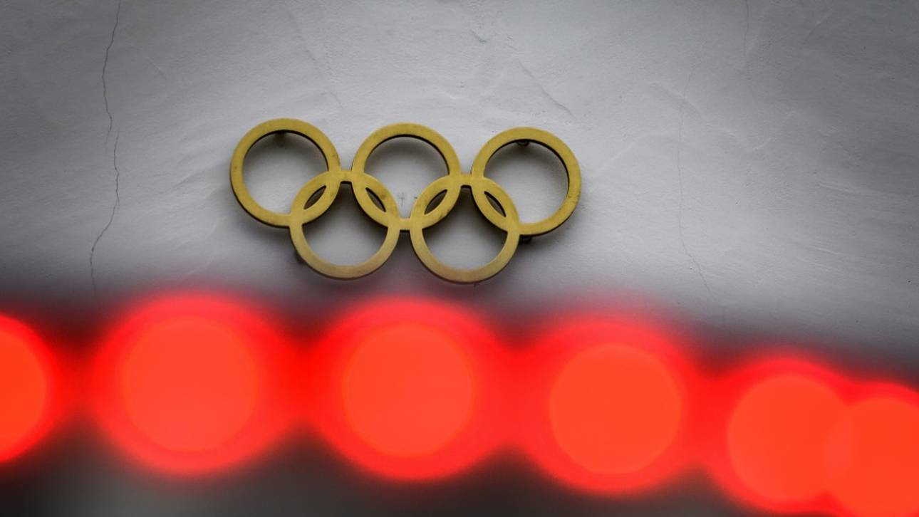 Olympisches Dorf auf der Autobahn?