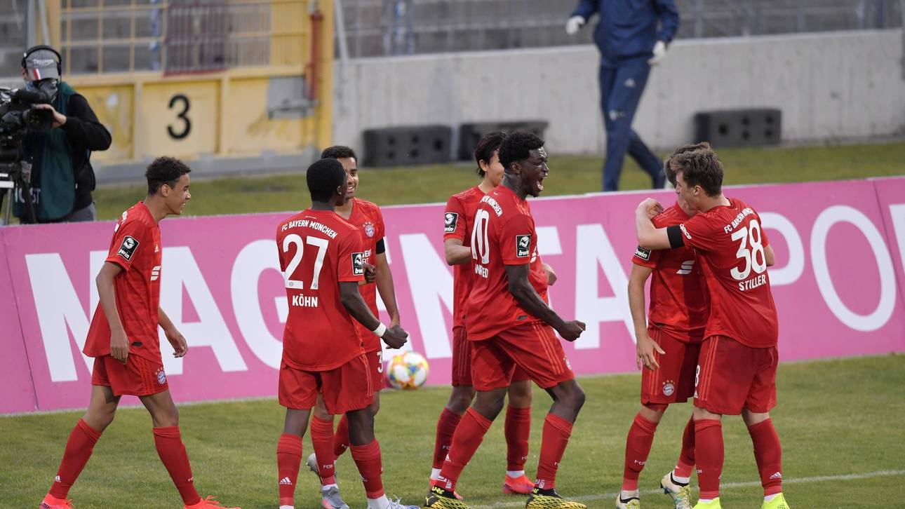 Bayern gewinnt, Löwen mit Remis