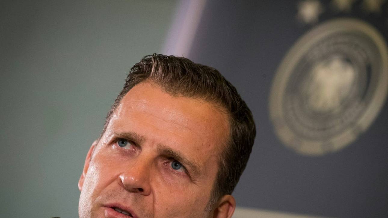 Bierhoff: WM in Katar „eine Chance geben“