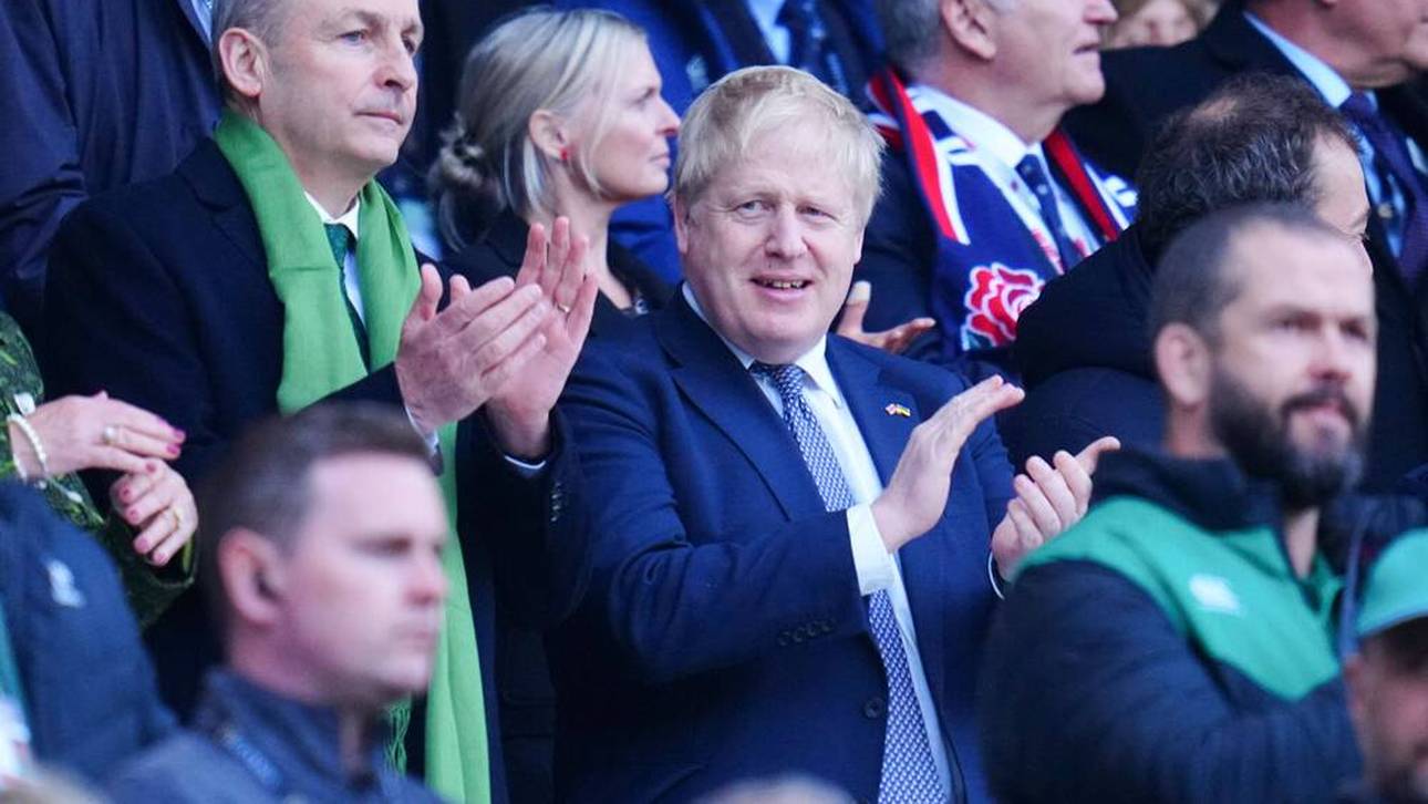 Johnson gegen Abramowitsch-Gesänge