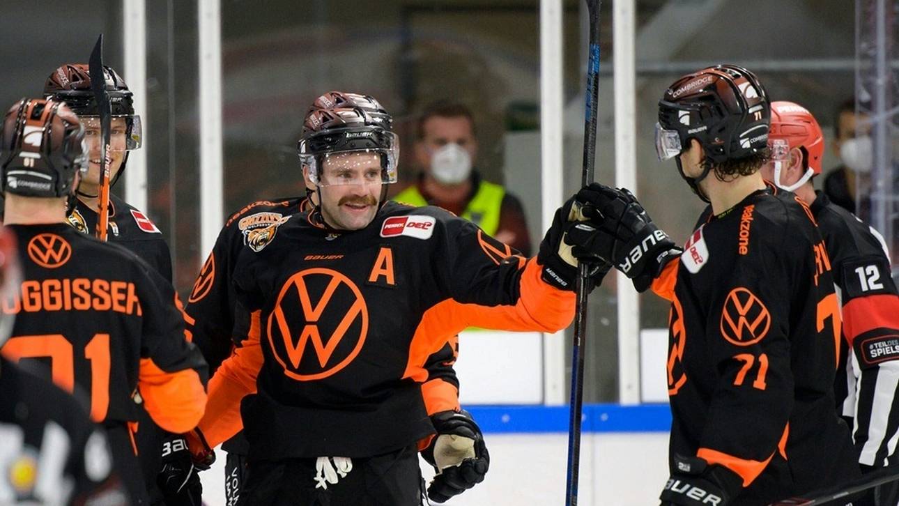 Wolfsburg startet mit Kantersieg