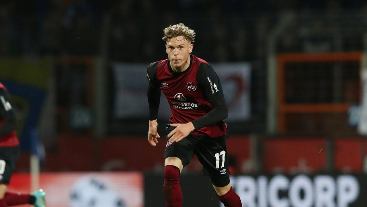 Nürnberg feiert Sieg gegen Aue