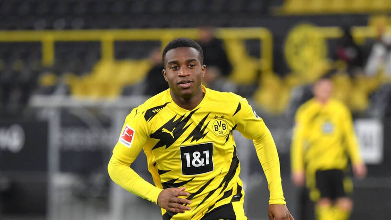 Terzic: Darum spielt Moukoko