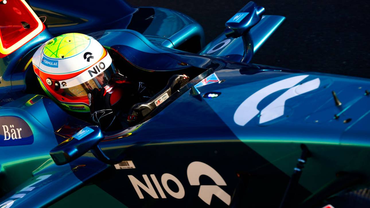 NIO 333: Oliver Turvey (Bild) und Ma Quing Hua