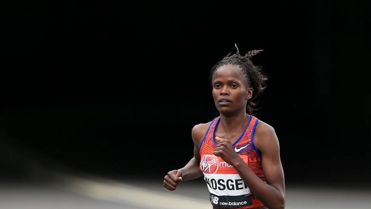 Kosgei pulverisiert Weltrekord