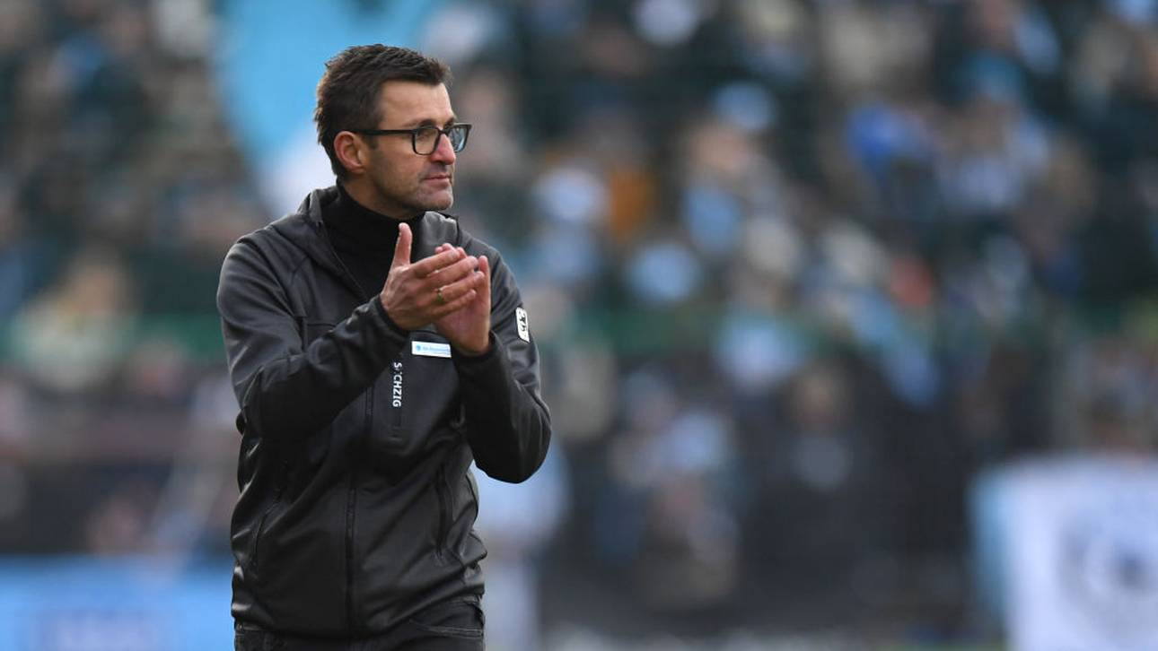 1860 verbietet Händeschütteln