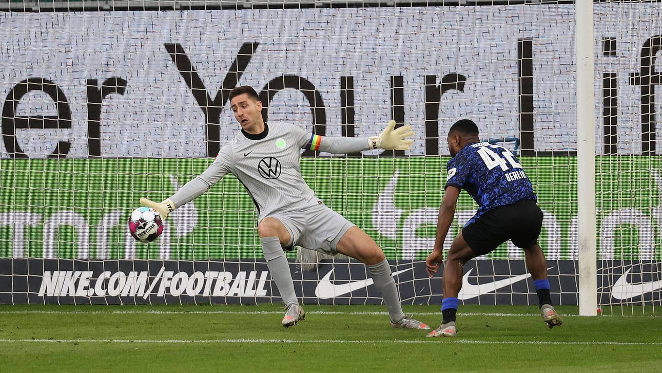 Achtung! Casteels greift Neuer an