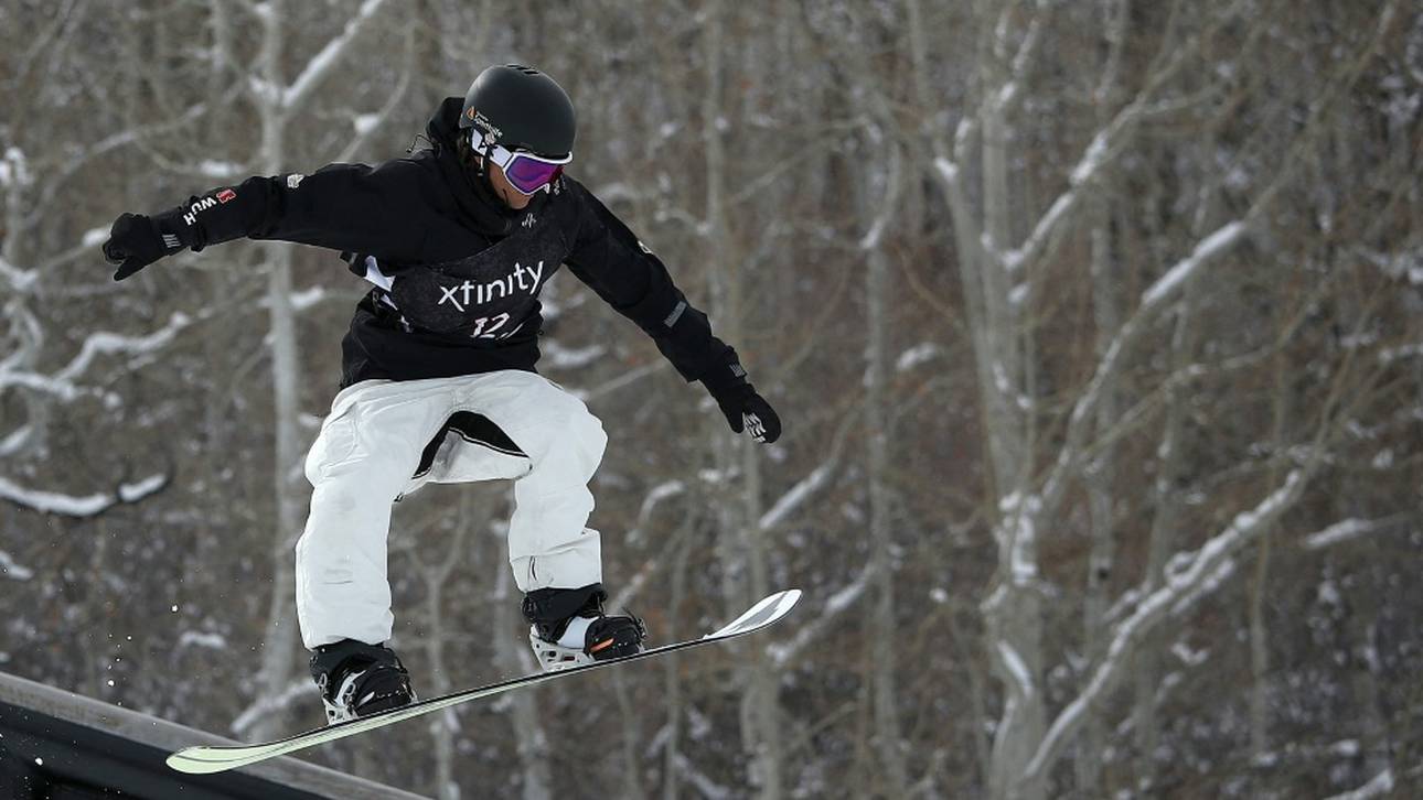 „Kugelsicheres Eis“: Snowboarder Vockensberger verletzt, Brett kaputt