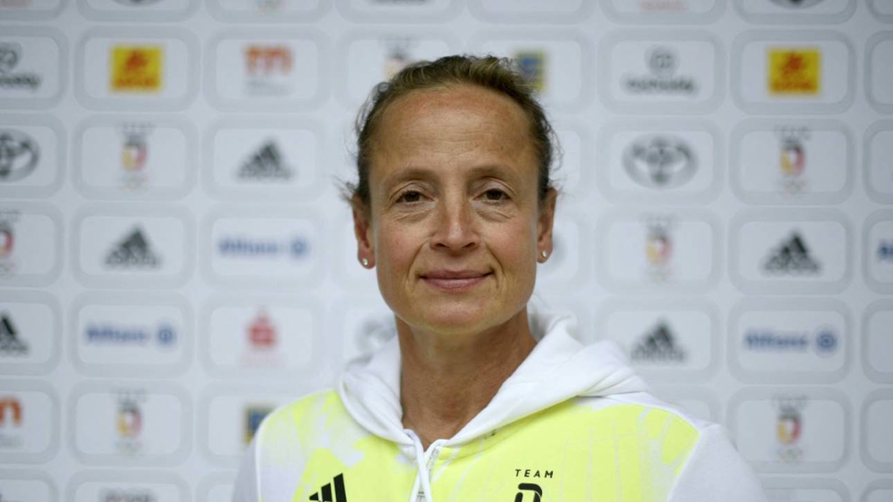 19 Stunden Flug: Dressurteam in Tokio gelandet