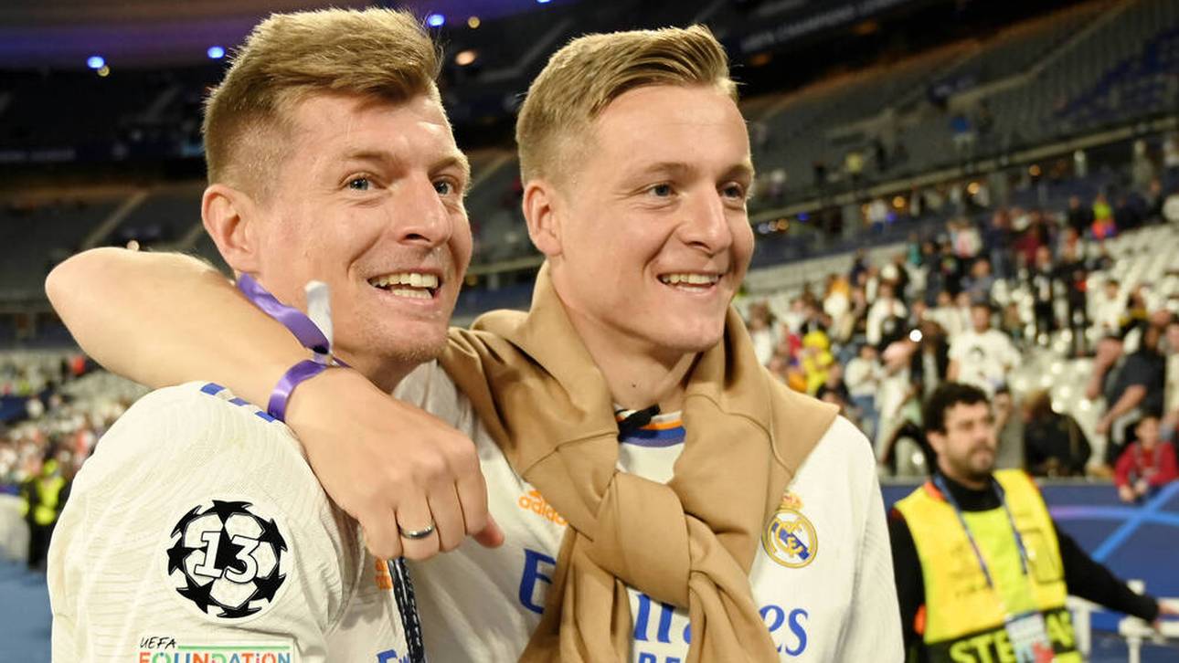 Wie Kroos seinen Darts-Coup feierte