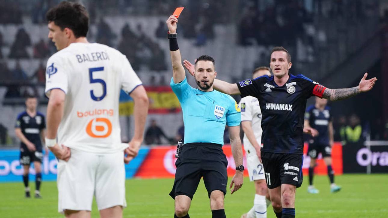 Fan-Protest gegen Ex-BVB-Spieler