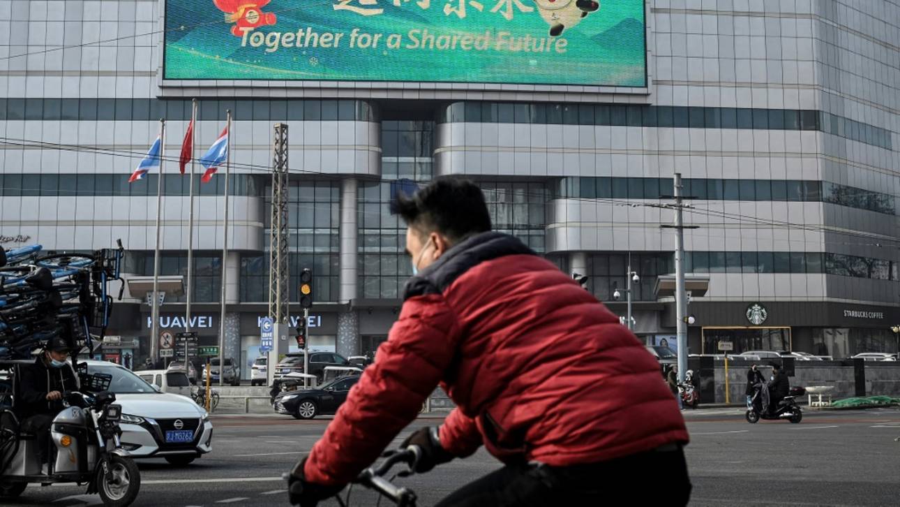 1. Coronafall in Pekings Olympia-Blase