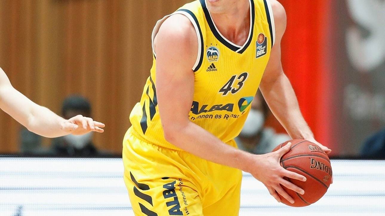 ALBA fertigt Frankfurt ab – Bamberg mit Krimi