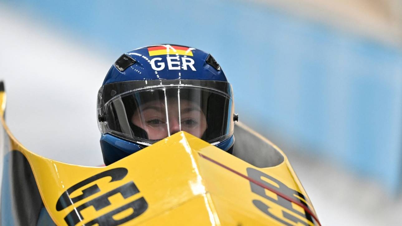 Sturz-Drama bei Weltcup-Premiere