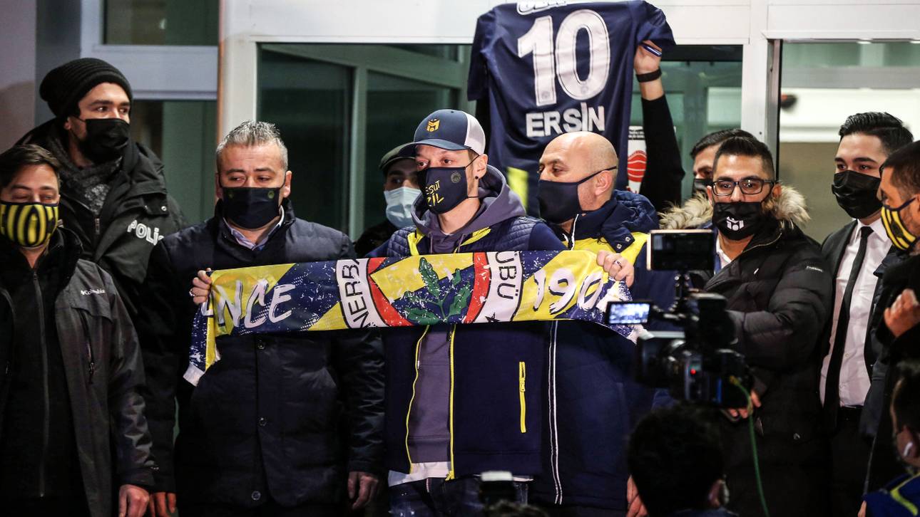 Beerdigt Özil seine Karriere?