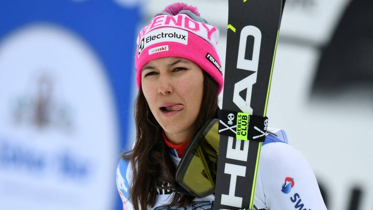 Kahnbeinbrüche: Ski-Rennläuferin Holdener fällt bei Weltcup-Start aus