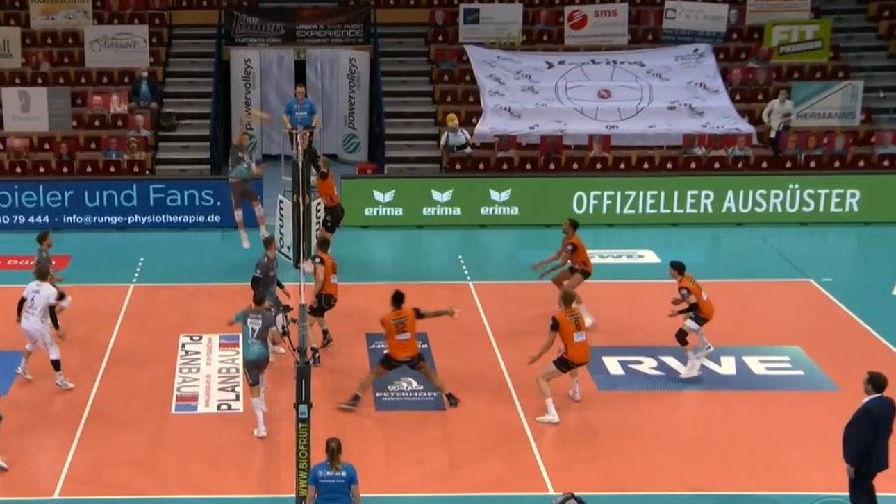 Playoffs: Titelverteidiger vor Aus