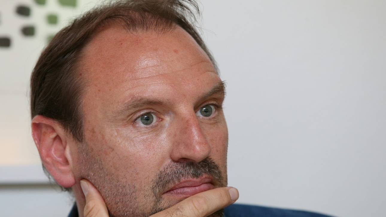 DFB-Trainer Nowotny: „Es fehlen defensiv denkende Spieler“