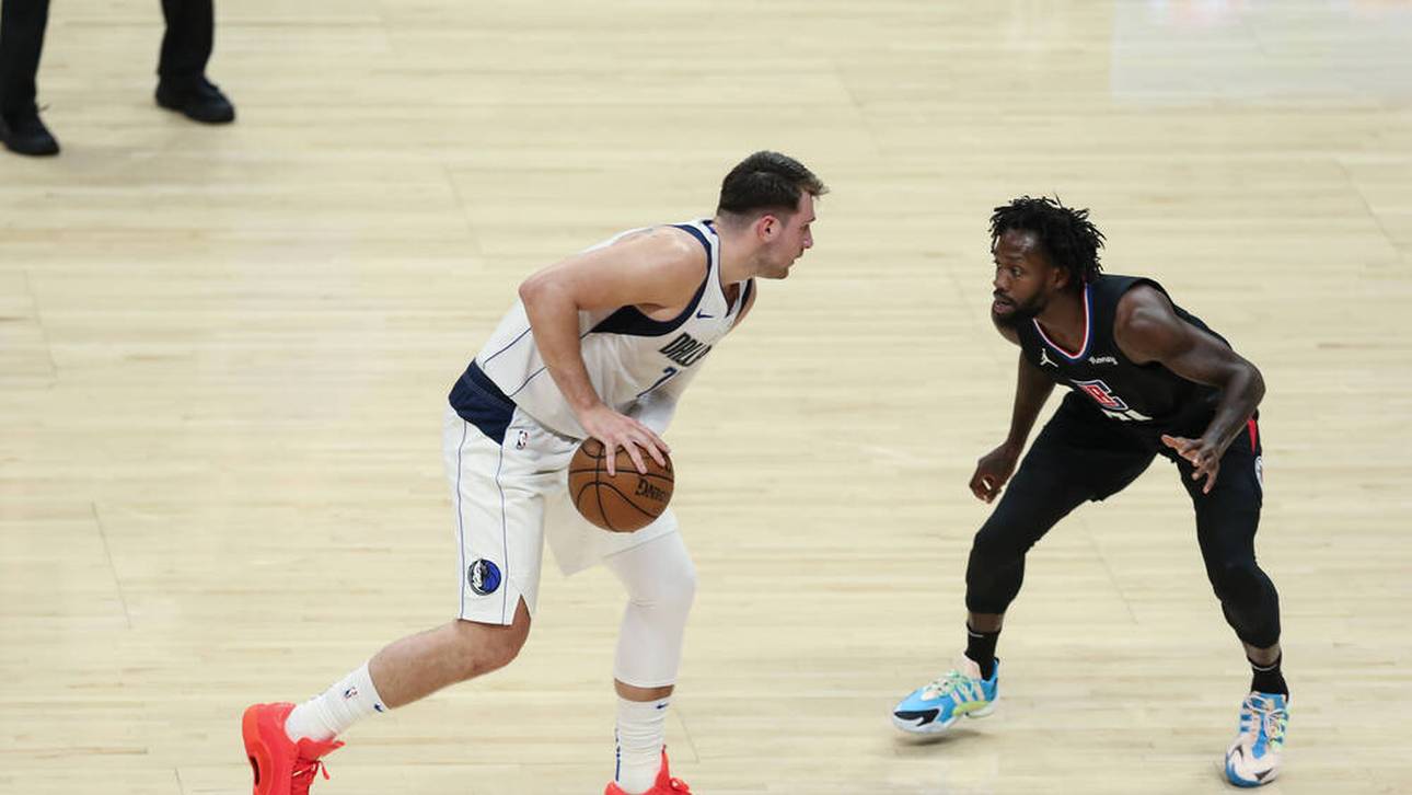 Klatsche für Mavs! Irving beworfen