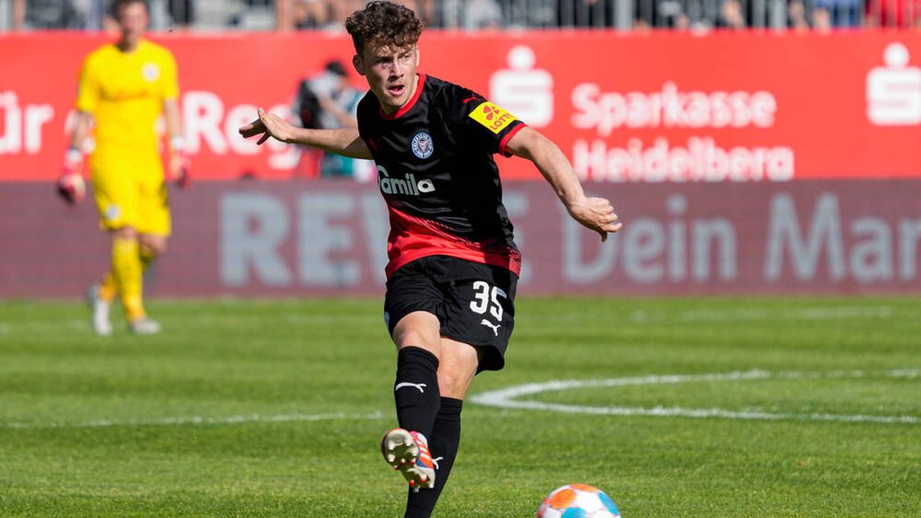 Kiel stattet Talent mit Profivertrag aus