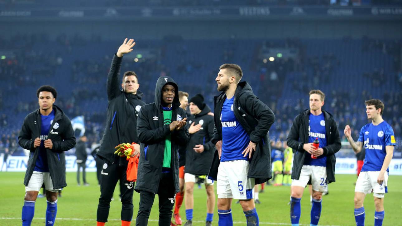 Schalke wirft gegen SCP Sieg weg