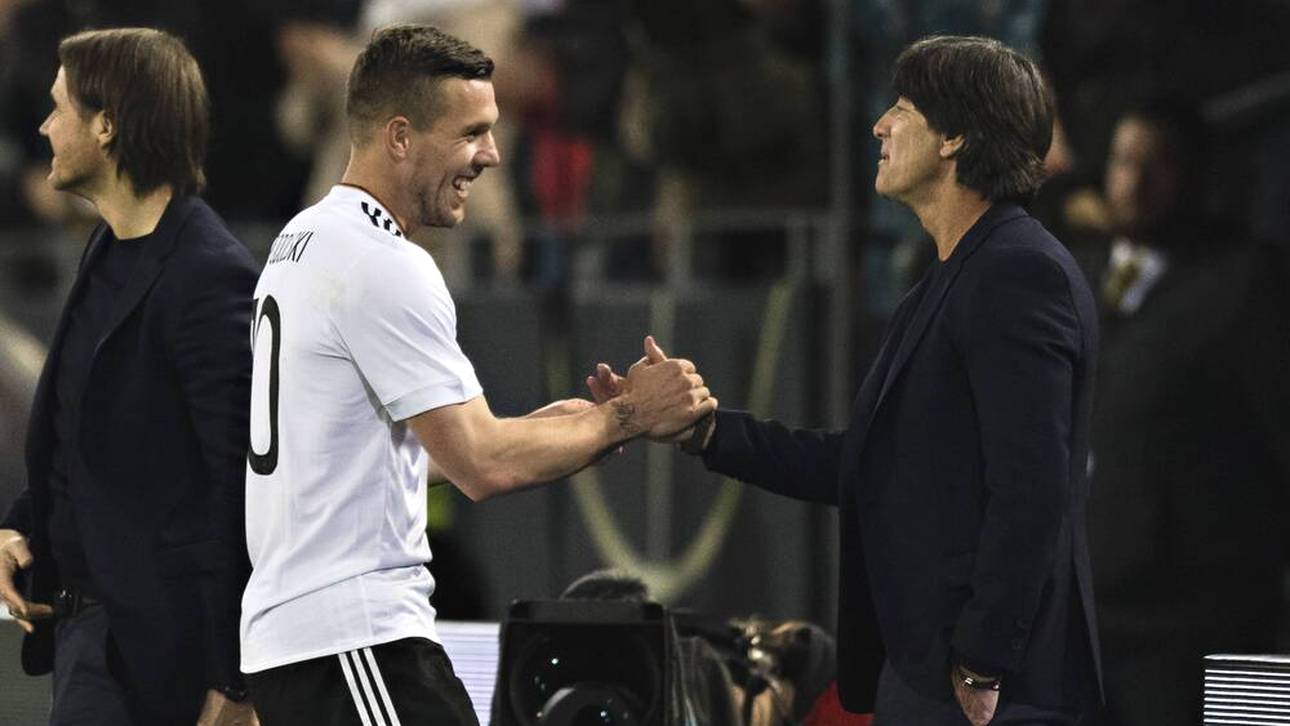 Podolski foppt Löw: „Eier kraulen“