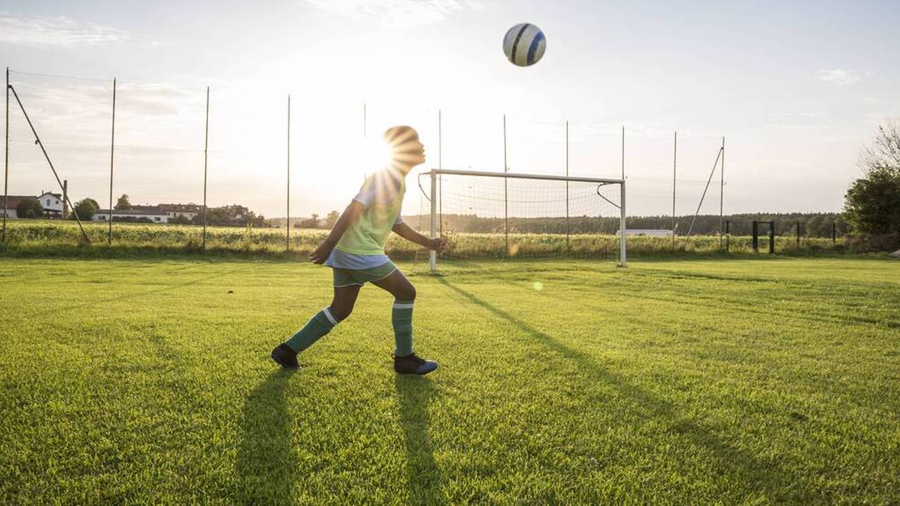 Kopfball-Verbot? DFB schert aus