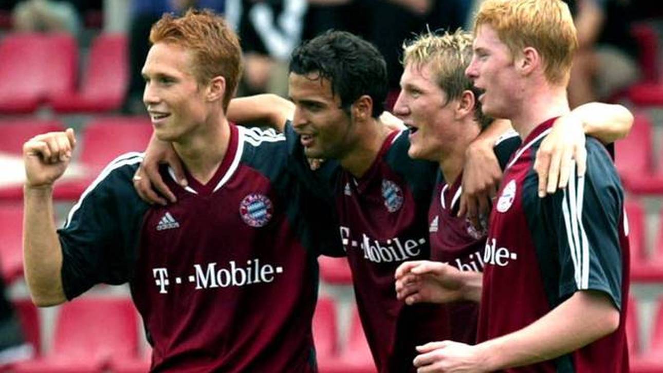 Barbaros Barut (2. v. li.) spielte unter anderem mit Andreas Ottl (li.) und Bastian Schweinsteiger (2. v. re.) zusammen