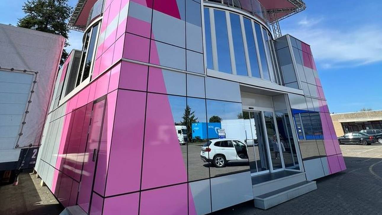 Motor-Home für halbe Millionen Euro auf Ebay zu erwerben.