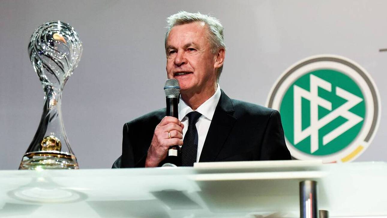 Hitzfeld kritisiert WM-Vergabe nach Katar