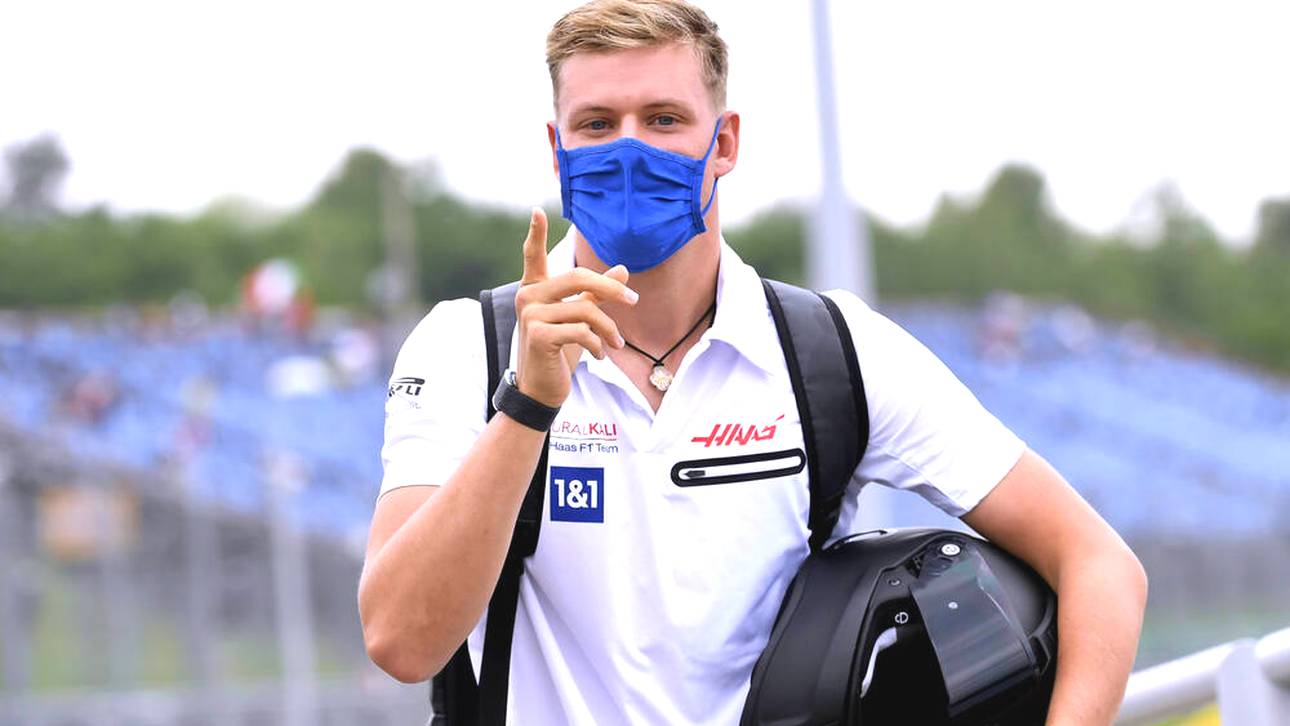 Schumacher fährt auf Zettel der Topteams