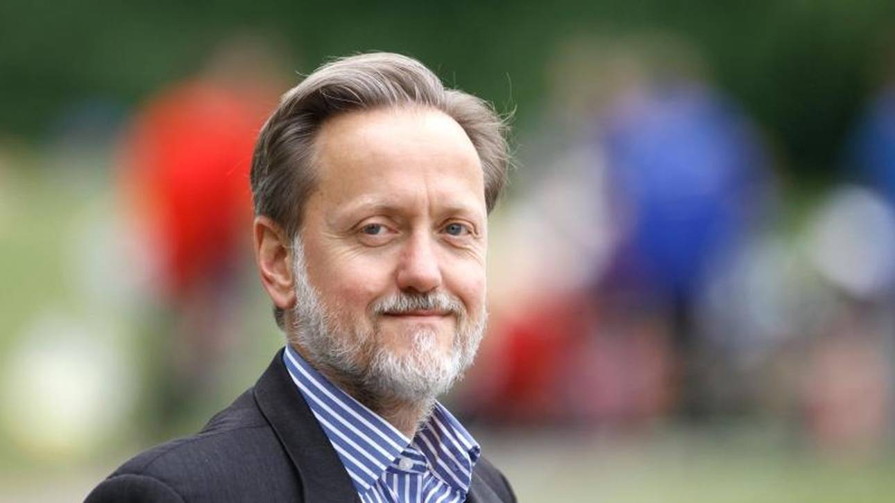 Soziologe Robert Gugutzer, Professor an der Goethe-Universität in Frankfurt am Main leitet dort die Abteilung Sozialwissenschaften des Sports