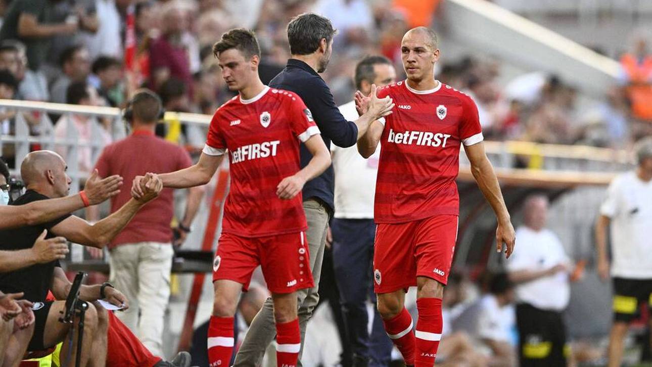 Michael Frey (r.) ist nicht mehr allzu gut auf Mark van Bommel zu sprechen