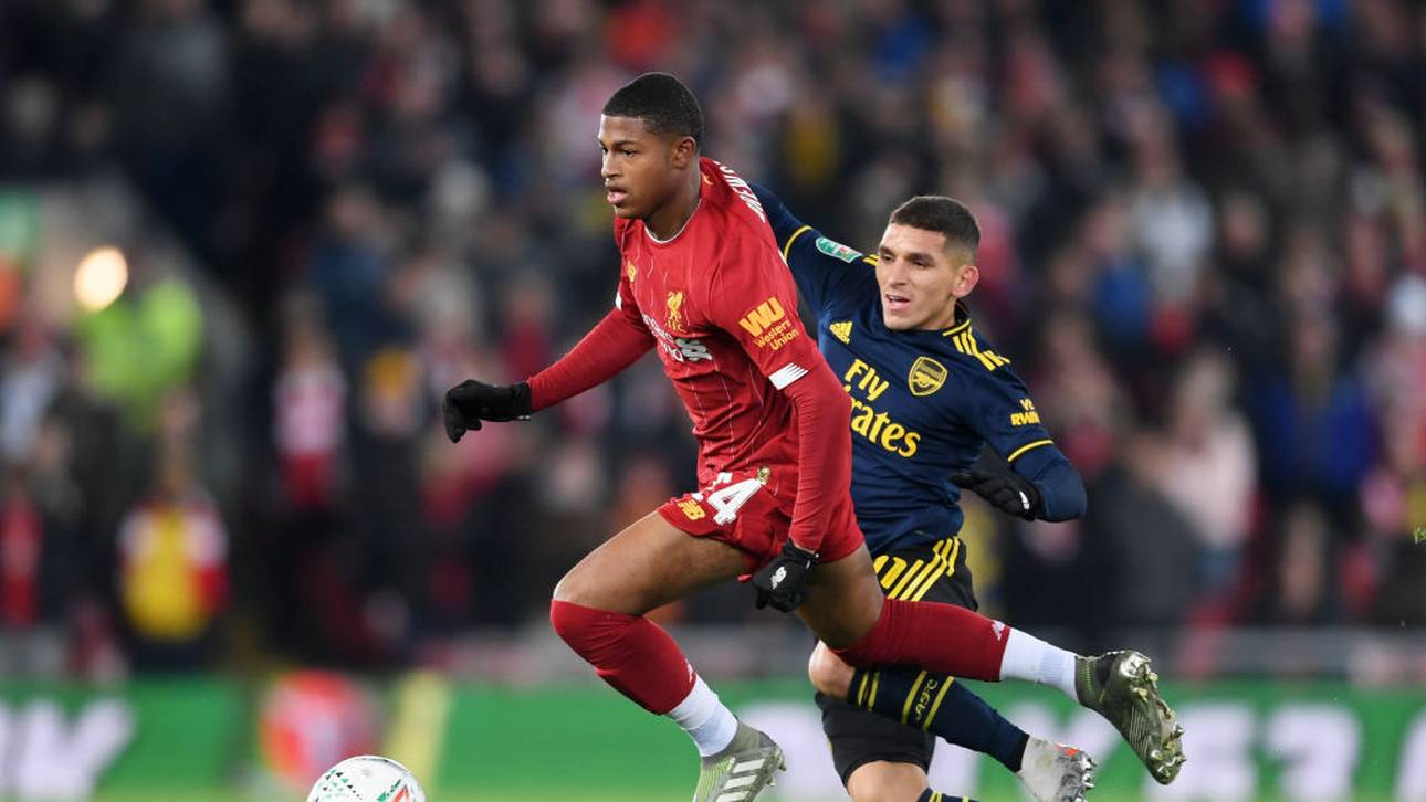 Rhian Brewster (l.) ist aktuell vom FC Liverpool an Swansea ausgeliehen