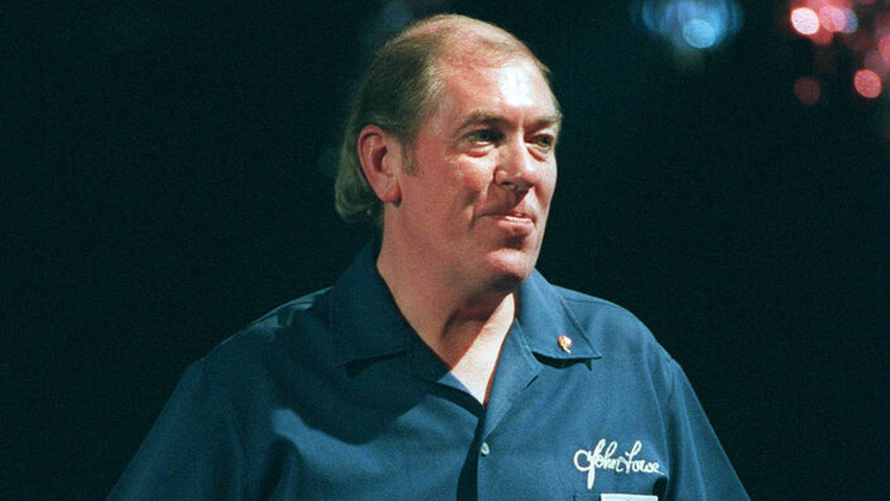 John Lowe warf den ersten TV-Neun-Darter der Geschichte