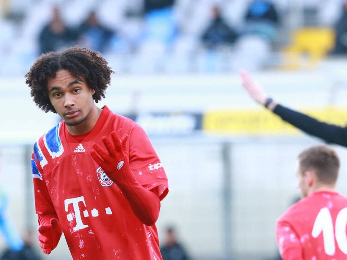 Fc Bayern Joshua Zirkzee Drei Spiele Gesperrt Nach Tritt Gegen 1860 Munchen