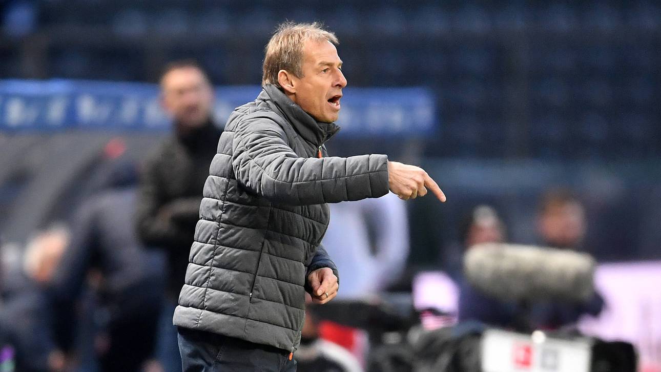 Klinsmann: FCB reißt Gegnern Stücke raus